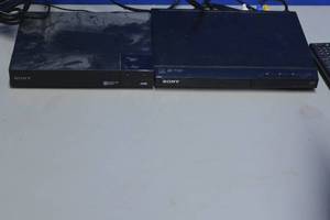 lot 59 image: Sony DVD & Blue Ray Player