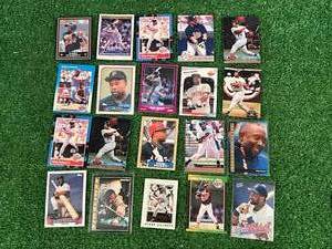 20 Different Kirby Puckett Cards