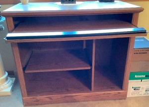 lot 206 image: Wooden Computer Desk