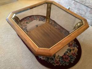 lot 212 image: Glass Top Coffee Table and 2 End Tables