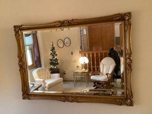 lot 215 image: Vintage Hanging Mirror