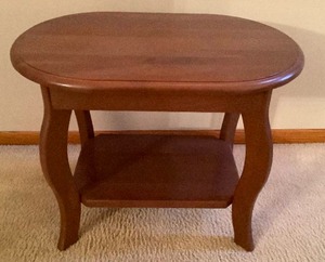 lot 216 image: Small Wooden Side Table