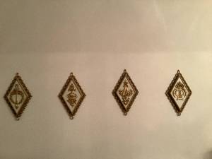 lot 217 image: 4 Wall Plaques