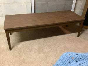 lot 306 image: Coffee Table