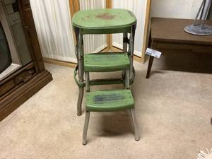 lot 310 image: Vintage Stool