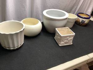 lot 281 image: Flower Pots