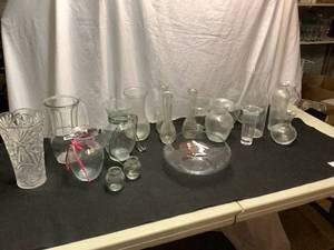 lot 283 image: Vase Lot