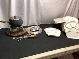 lot 286 image: Fondue Fun