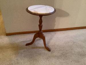 lot 311 image: Vintage Marble Side Table
