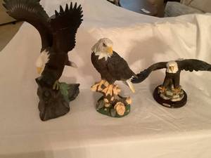lot 316 image: Bald Eagle Statue Lot