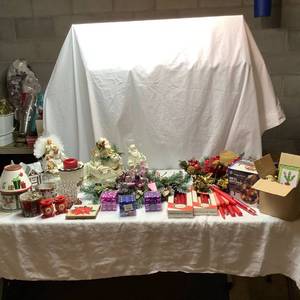 lot 336 image: X-Mas Lot 3