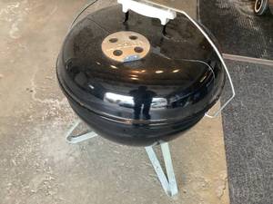 lot 343 image: Weber Charcoal Grill