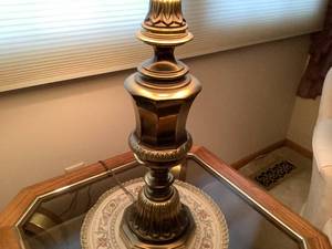 lot 263 image: Antique Style Brass Colored Lamp