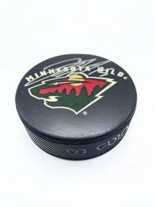 MN Wild autographed hockey puck, Dany Heatley