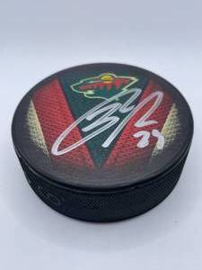 MN Wild autographed hockey puck, Jason Pominville