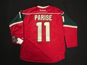 MN Wild Zach Parise autographed hockey jersey