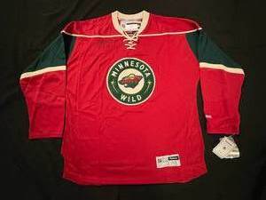 MN Wild Matt Cullen autographed hockey jersey