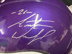 MN Vikings autographed helmet, Antoine Winfield Sr.