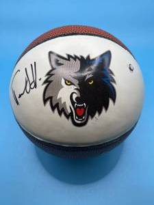 MN Timberwolves autographed mini basketball, Alexey Shved