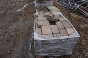 Pallet of Charleston Pavers In Assorted Sizes