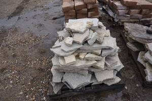 Pallet of Flagstone Fond Du Lac Steppers