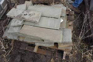 Pallet of Blue Stone Patio Stone