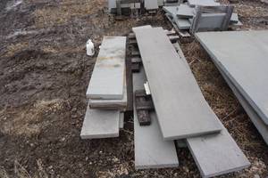 Pallet of Bluestone Treads In Assorted Sizes