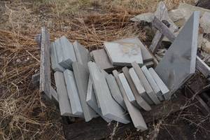 Pallet of Bluestone Patio Stone In Assorted Sizes