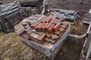 Pallet of 4 x 8 Clay Pavers
