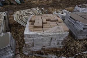 Pallet of 4 x 8 Concrete Pavers