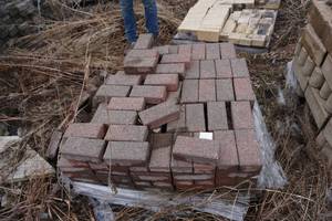 Pallet of 4 x 8 Concrete Pavers