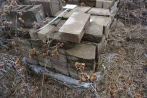 Pall of Construction Wall and Garden Block