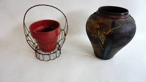 lot 71 image: Beautiful Glazed rake Vessel hand thrownhand painted and signed pottery vase  vintage wire basket w flower pot