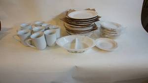 lot 97 image: Eight heavy duty coffee mugs, pafltzgraft white dishes as is, Vintage divided Pyrex dish