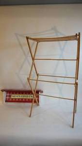 lot 105 image: 24 x 6 x 9 moms kitchen retro shelf, wood drying rack