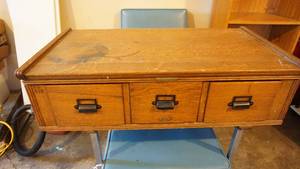 lot 169 image: Very CoolYawman and Erbe Mfg solid oak table top Three drawer File 33 x 18 x 9
