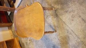lot 172 image: Unique and Cool Guitar Shaped Wood side-table 21 x 28 x 21