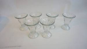 lot 183 image: 1960s Set of six heavy Libby double sundae glasses 5 inchmint