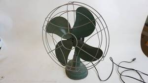 lot 224 image: Vintage 18 inch blade Fan by Signal Electric Mfg. Company WORKS