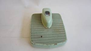 lot 232 image: Antique Harmony House scale 250 pound max