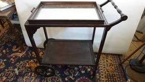 lot 250 image: Vintage serving cart with removable mirrored glass tray on wheels