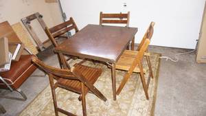 lot 263 image: Vintage wooden card table with four wood folding chairs card table 30 x 30