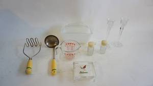 lot 271 image: Vintage kitchen utensils etc.
