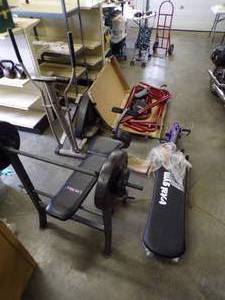 lot 2 image: Weight Room Set
