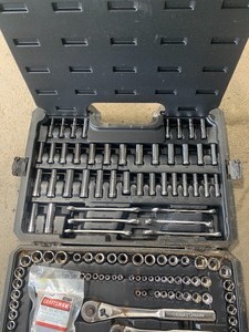 220pc Craftsman tool Kit