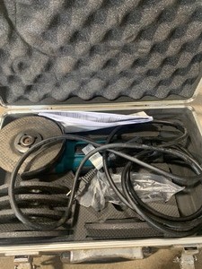 Makita 4 12 grinder