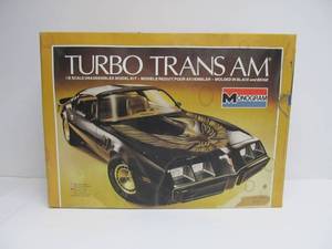 lot 2 image: Large Monogram Turbo Trans Am Model Kit