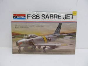 lot 44 image: Vintage Monogram F-86 Sabre Jet