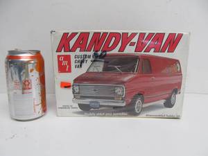 lot 57 image: Vintage AMT Kandy-Van Custom Chevy Van