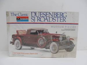 lot 70 image: Vintage Monogram Classic Duesenberg SJ Roadster Luxury Sports Car